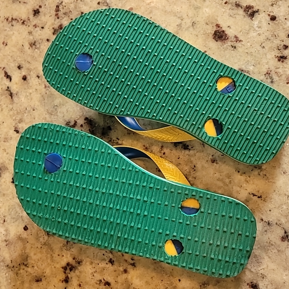Toddler Havaianas Flip Flops - Picture 2 of 2